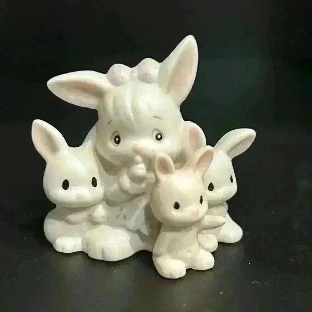 Precious Moments 1.7" Mini Figurine Bunny Family Nativity With Box Vintage 1990